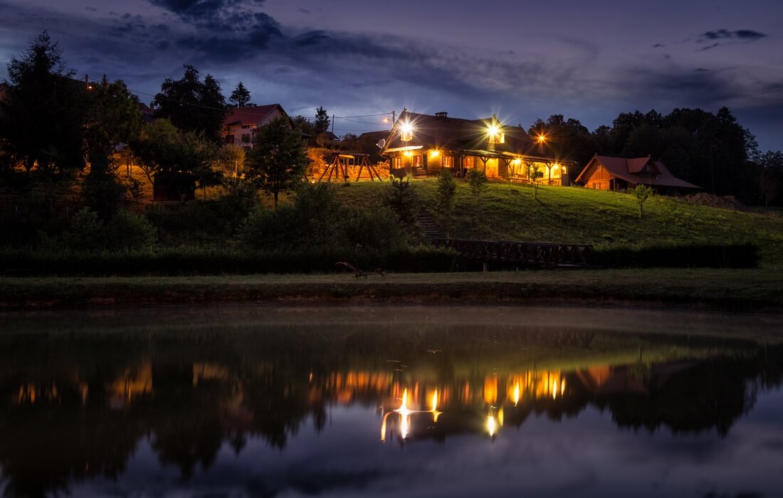 Eco House Trpuci in Turopolje region at night